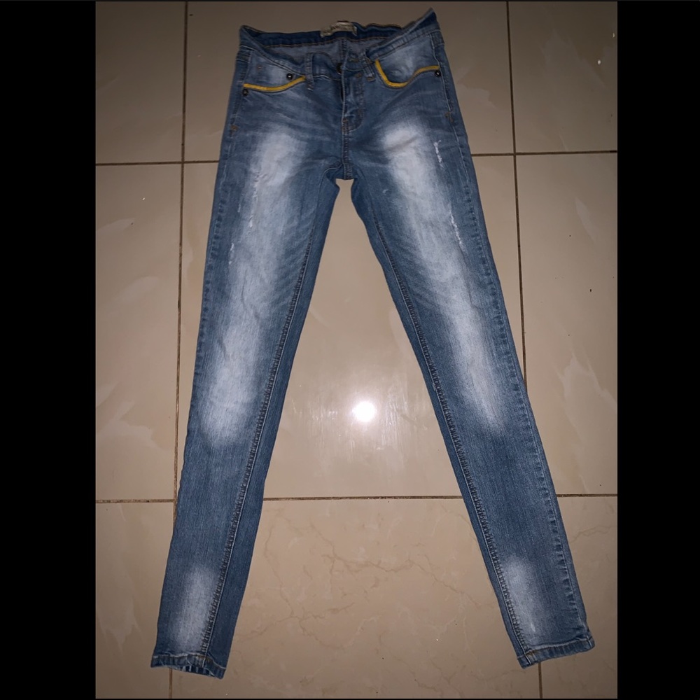 Jeans